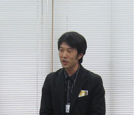 事業部課長 堀田誠一様